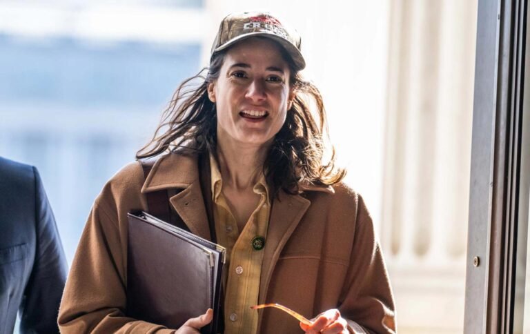 If Democrats Want to Appeal to Rural America, They Need to Talk Like a Neighbor