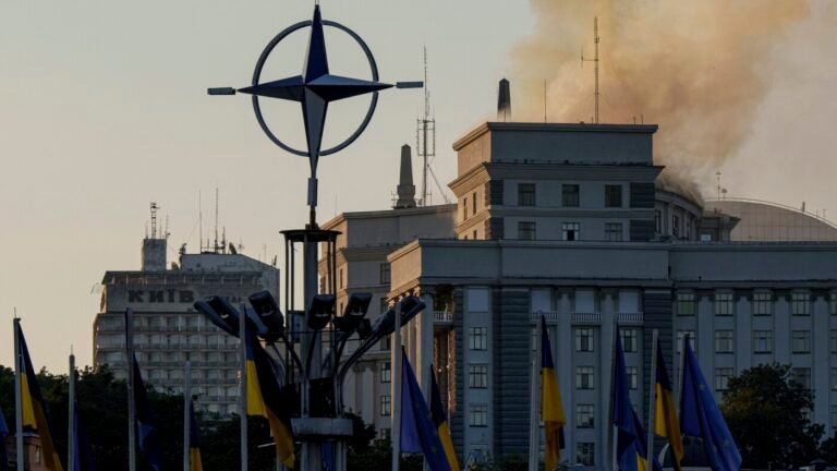 Russia assaults Ukraine with over 800 drones and decoys, the largest such attack in the war : NPR