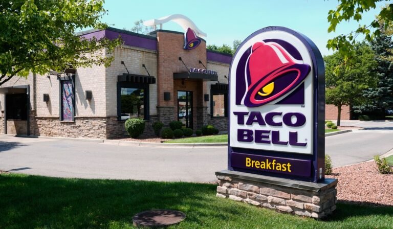 CDC, FDA say cyclosporiasis outbreak stems from lettuce supplier used by Taco Bell
