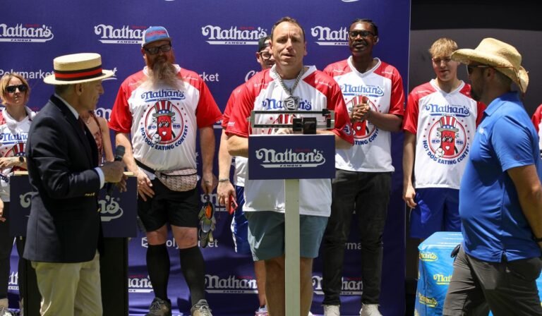 Joey Chestnut scarfs down most July Fourth hot dogs again