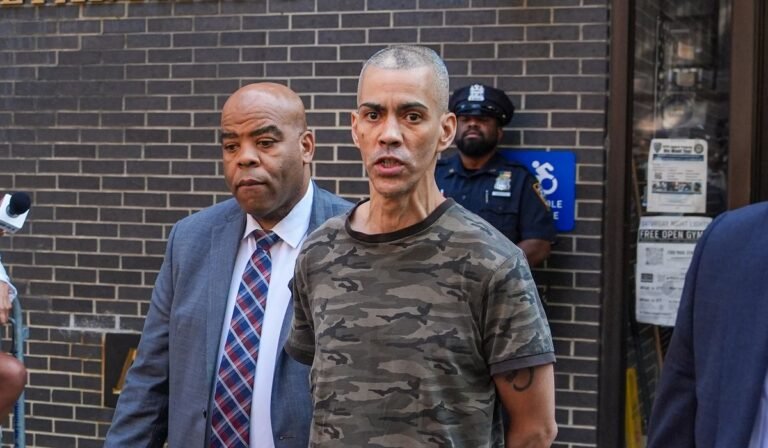 Man accused of yelling ‘Allahu Akbar’ in Manhattan stabbing spree faces hate crime charges
