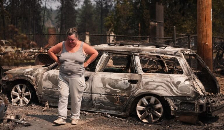 Firefighters get a handle on Spokane wildfires as tens of thousands remain evacuated