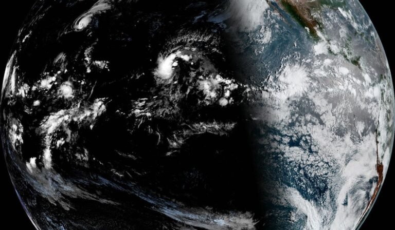 Still recovering from Hurricane Lala, Hawaii prepares for a possible weekend cyclone