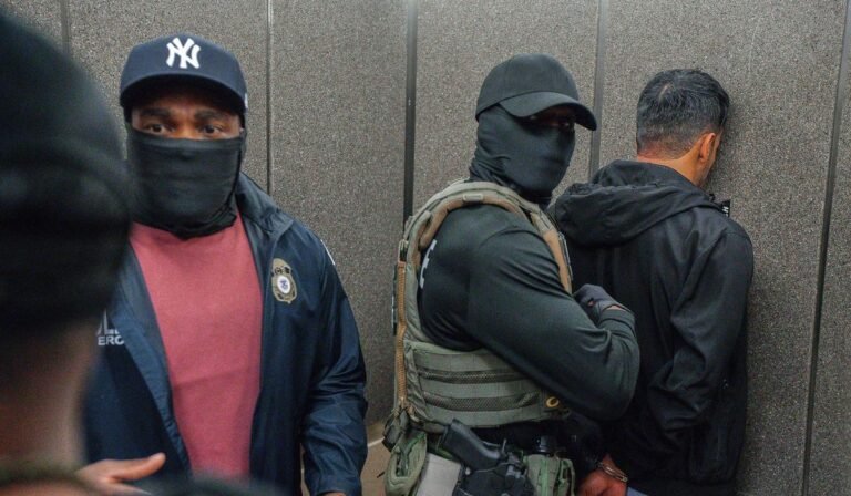 Judge blocks New York’s anti-ICE mask law but preserves law barring cooperation on ICE arrests